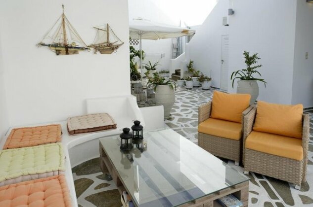 Ostria Studios Milos - Photo3