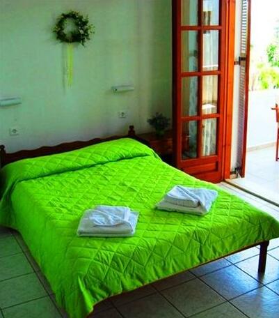 Palaios Rooms - Photo2