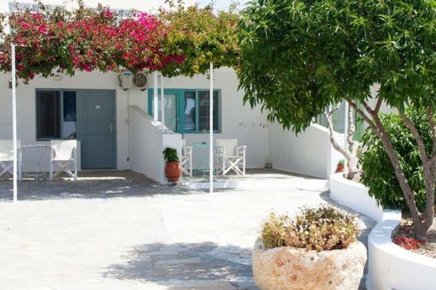 Parasporos Village - Photo2