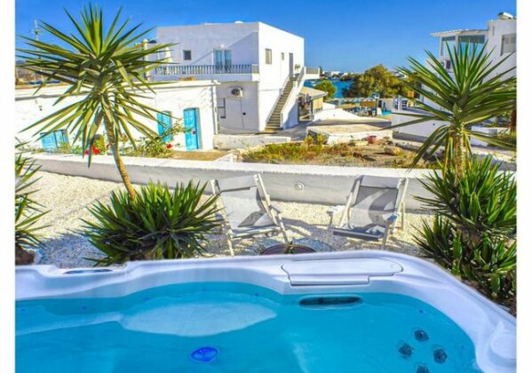 Pier's House at Pollonia - Photo2