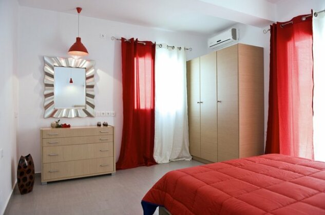 Tsakanos Home - Photo4