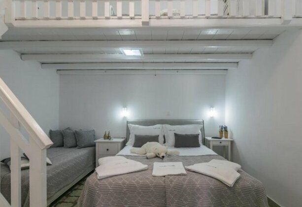 Uncle's House Adamas Sea View - Photo5