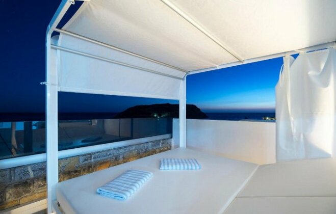 Moments Villa - Photo3