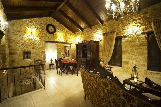 Villa-Aristotelis - Photo2