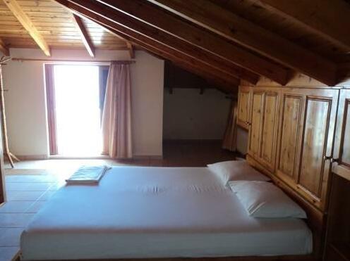 Paraschou Guesthouse - Photo2