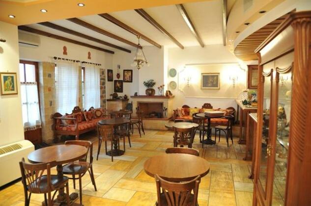 Petrino Guesthouse Monemvasia - Photo4