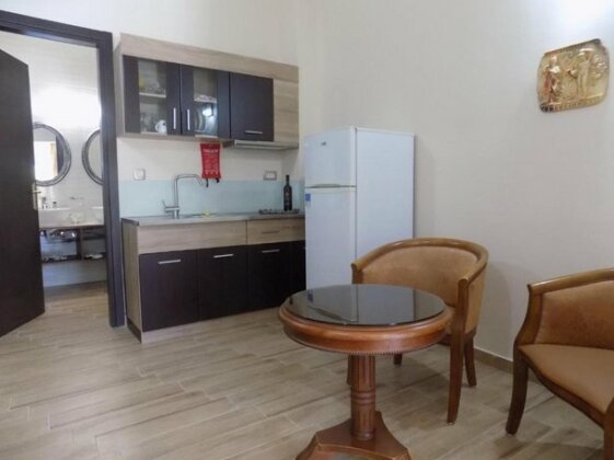 Souvlakis Pool Suites S P S - Photo4