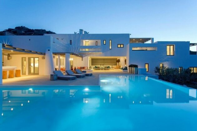 Casa Di Luna by Elite Estates
