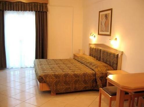 Laka Studios & Suites - Photo4