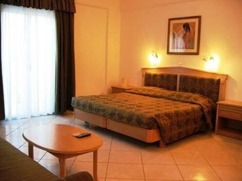 Laka Studios & Suites - Photo5