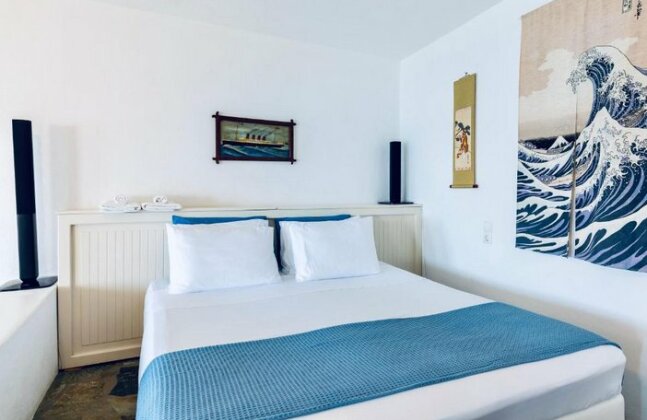 Mykonos Le Grand Bleu Beachfront Suite