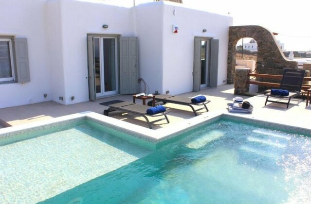 Villa Ortus White Cycladic Lux with Private Pool 3bed & 3bath - Photo4