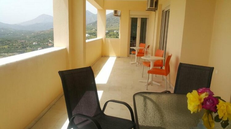 Kapari Villa - Photo4
