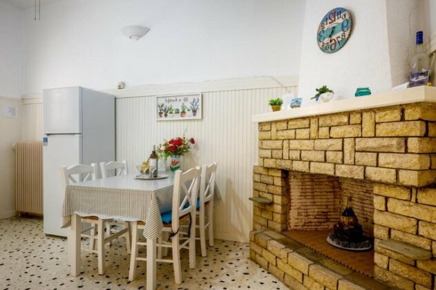 Androniki Apartment - Photo5