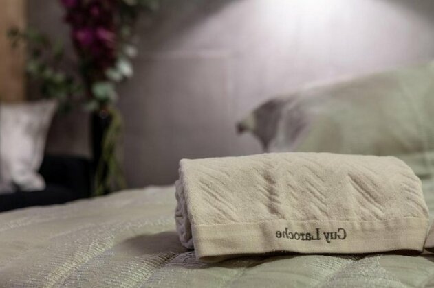 Elena's - Photo2