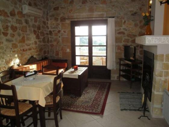 Klymeni Traditional Homes - Photo2