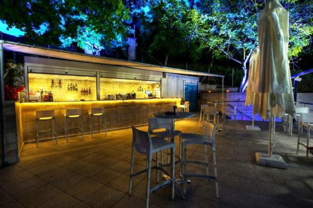 Dryades Hotel - Photo3