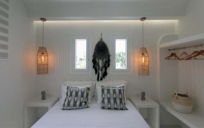Aeolos Luxury Villas & Suites - Photo5
