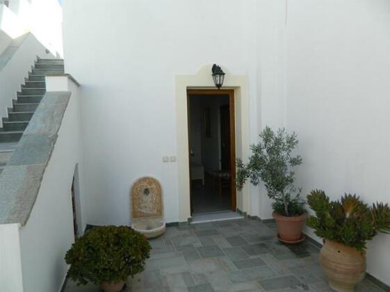 Like Home Naxos - Photo2