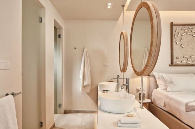 18 Grapes Hotel - Photo3
