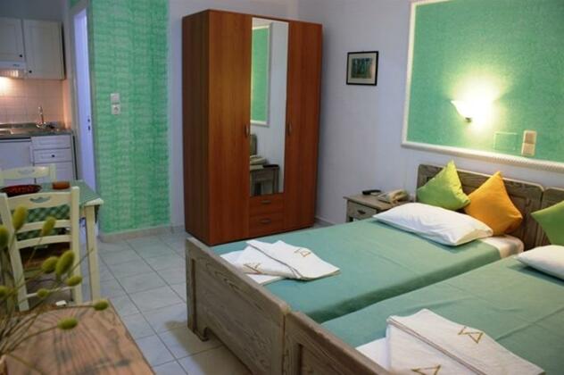 Annita's Village Hotel - Photo4