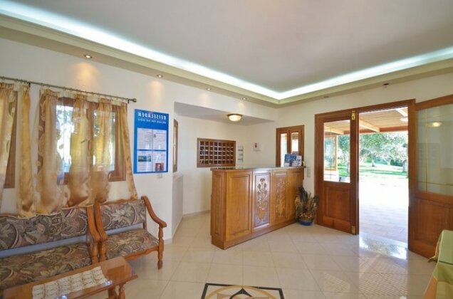 Birikos Hotel & Suites - Photo4