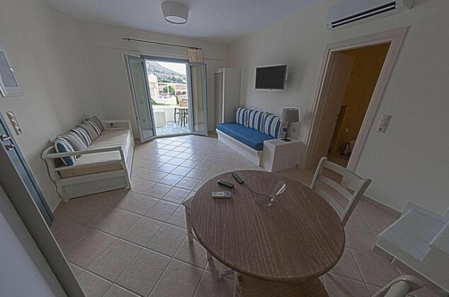 Iliada Villas - Photo4