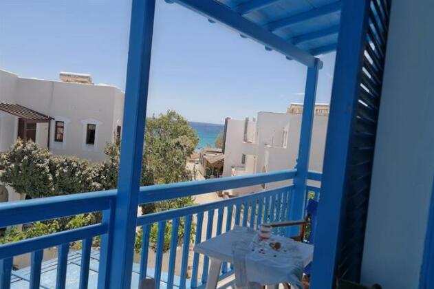 Karabatsis Studios - Photo3