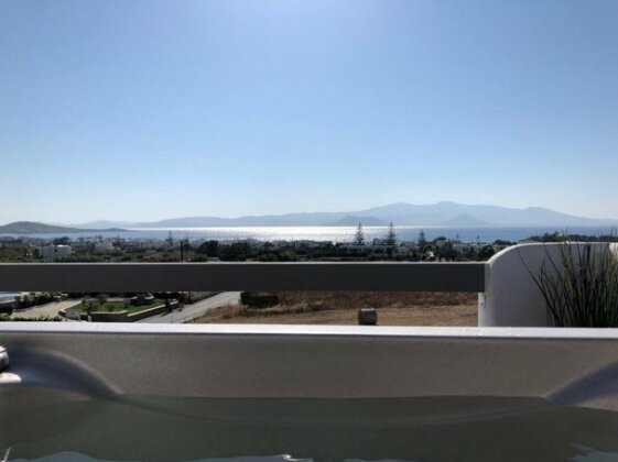 My Naxian Haven with Private Outdoor Jacuzzi - Photo5