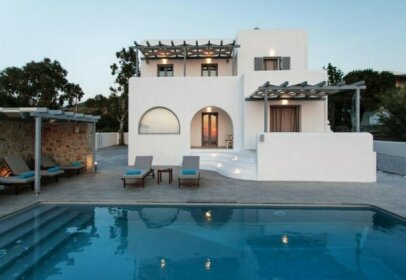 Naxos Infinity Villa and Suites