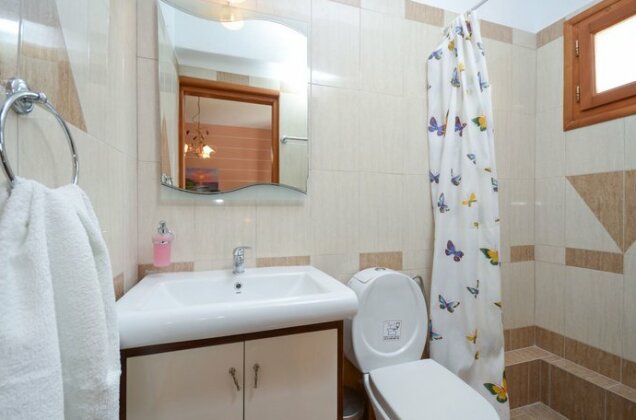 Orama Studios 1 - Photo2
