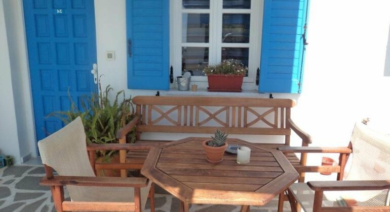 Sea View Apartments & Studios - Photo2