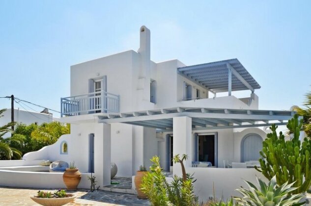 Villa Mirabilis at Naxos