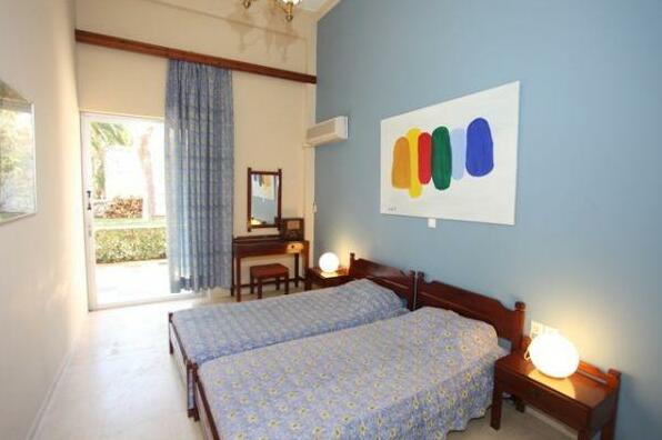 Ballos Apartments - Photo2