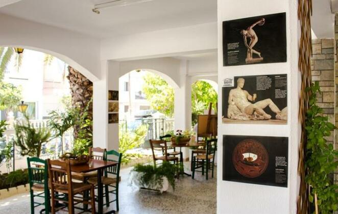 Dionisos Palms Apartments - Photo3