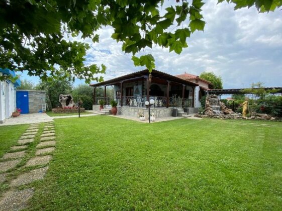 Beachfront Cottage Nea Plagia