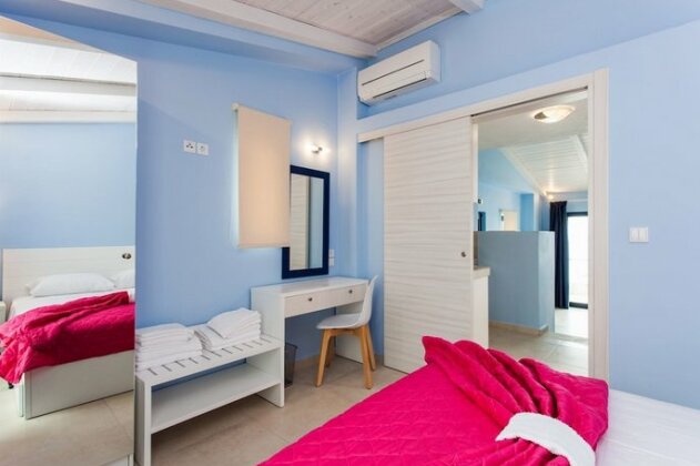 Elpiniki Luxury Apartments - Photo4