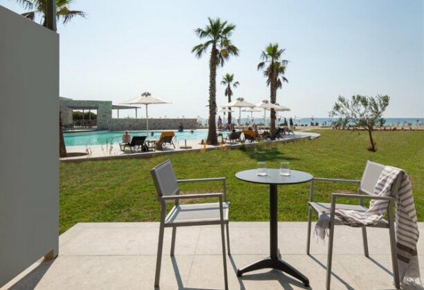 Portes Lithos Luxury Resort - Photo2