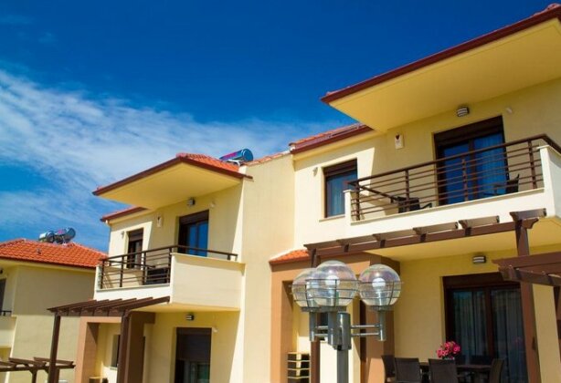 Ianthi Maisonettes