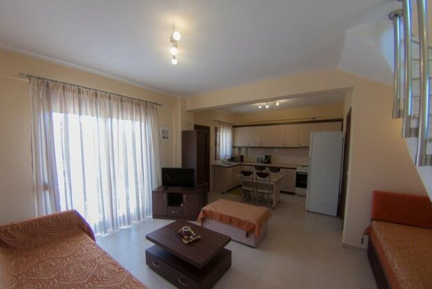 Ianthi Maisonettes - Photo3