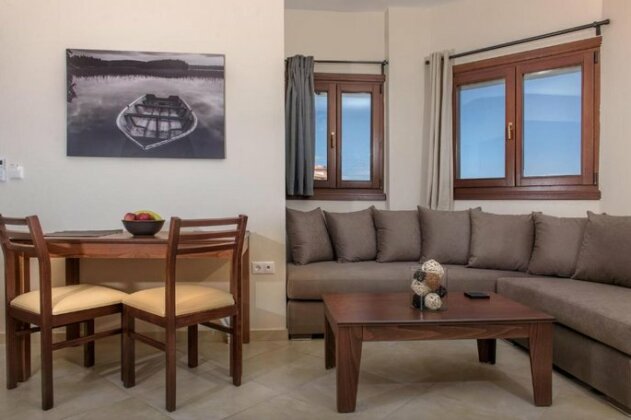 Pleiades Casual Living - Photo3