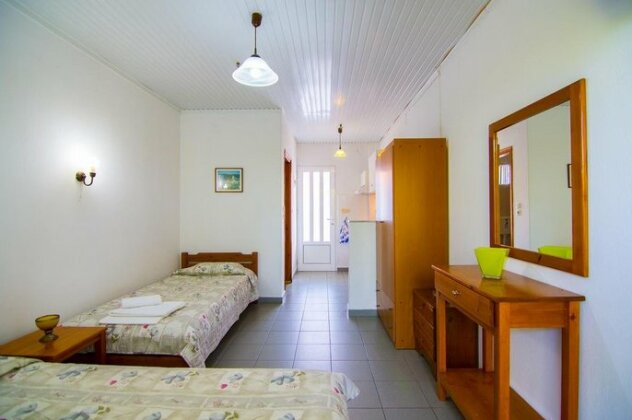 Armiriki Rooms - Photo3