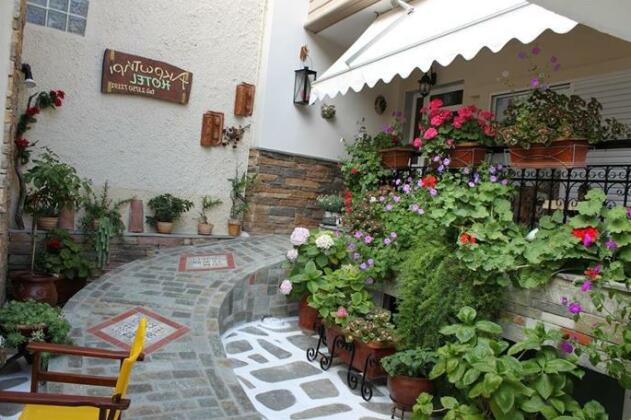 Akrotiri Hotel - Photo2