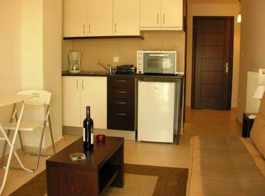 Ameris Studios & Apartments - Photo3