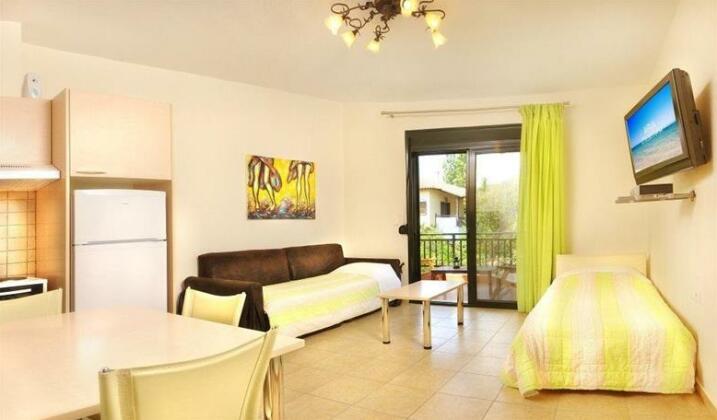 Likno Apartments - Photo4