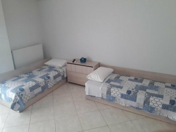 Maria's Apartment Neos Marmaras - Photo3