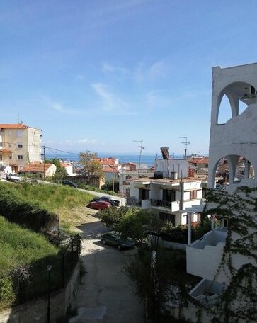 Menexe Apartments-Karavi - Photo5