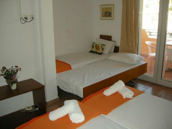 Mouses House - Photo4