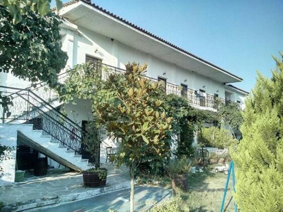 Perix House