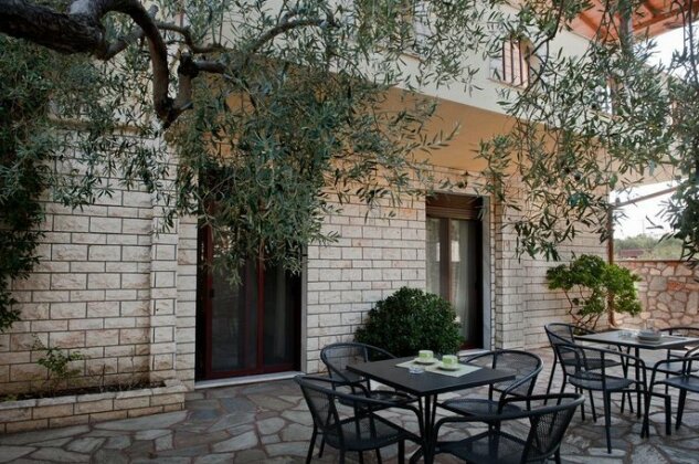Seydnaya Apartments & Studios - Photo2